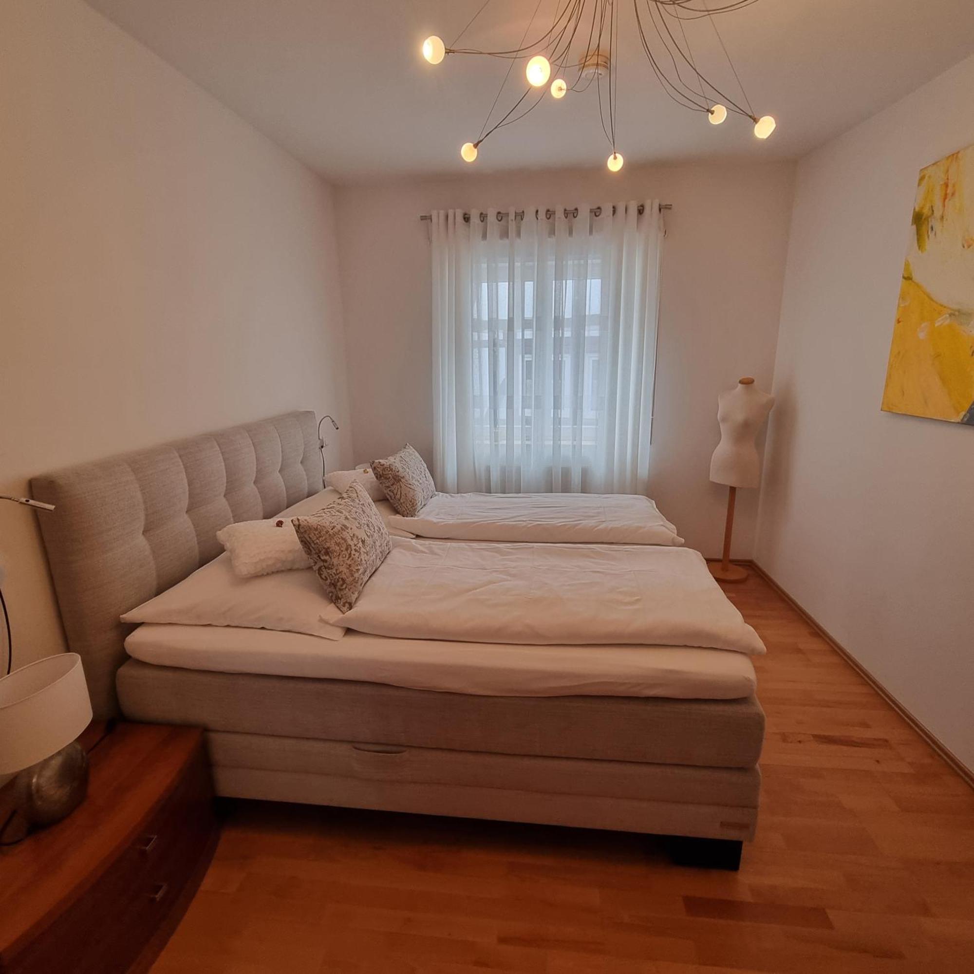 Ferienwohnung Janus Altstadt-Hameln Haus 2 Inklusive Parkplatz - Mit Und Ohne Terrasse Oder Loggia Hamelín Exterior foto